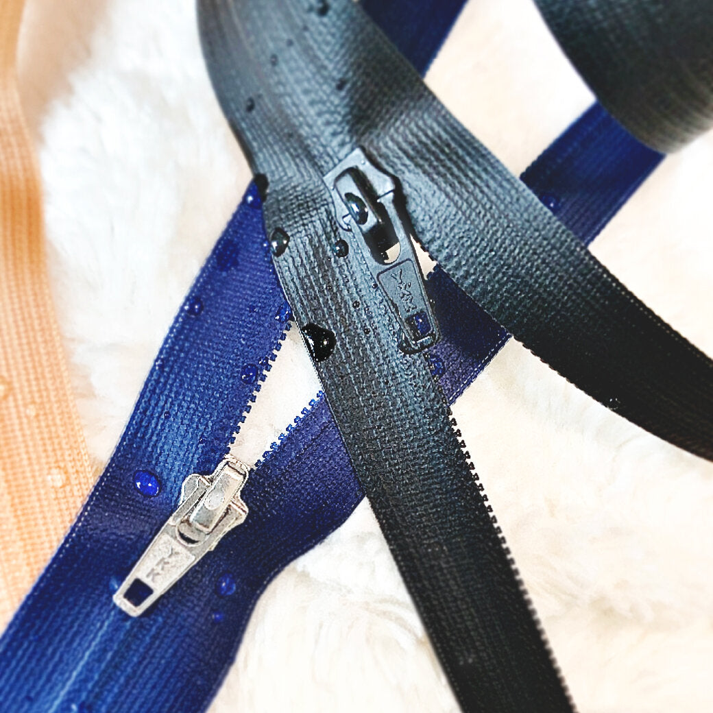 FLATKNIT® AquaGuard® – Lightweight Water-Repellent Zipper