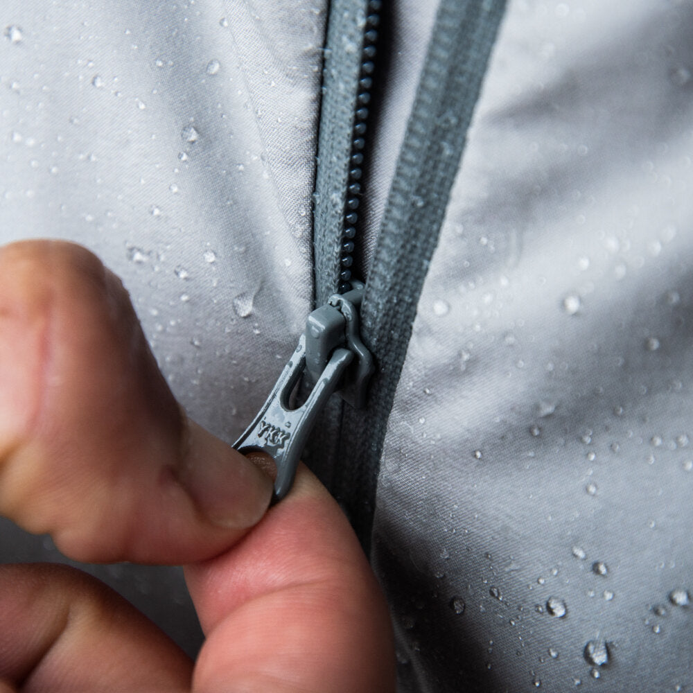 FLATKNIT® AquaGuard® – Lightweight Water-Repellent Zipper